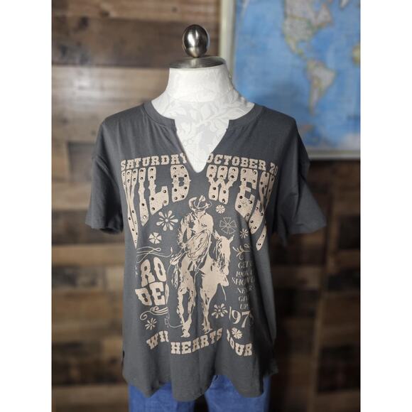 Maurices Oversized Wild West T Shirt Size Med - Picture 1 of 3